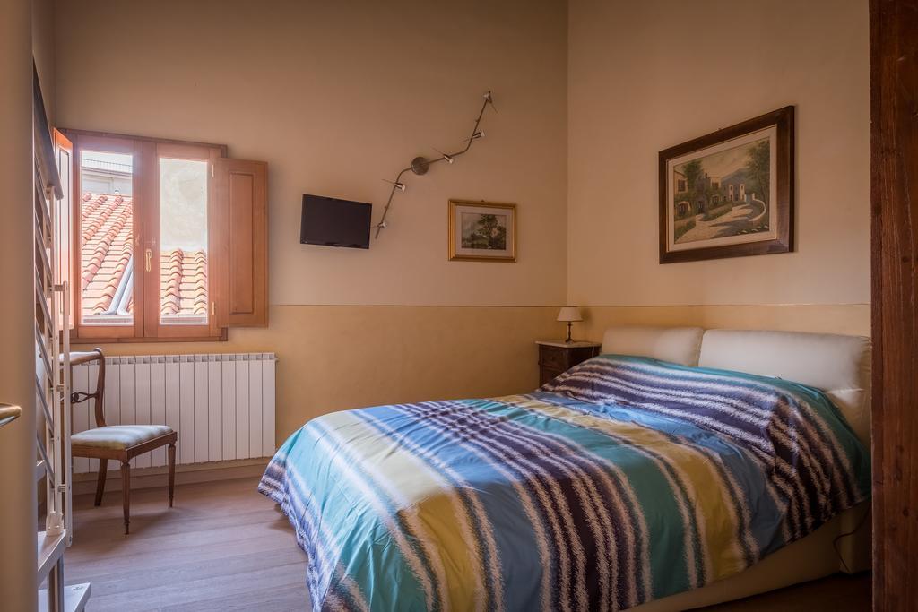 Carpe Diem Guesthouse Флоренция Экстерьер фото